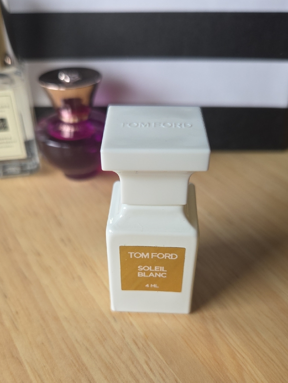Tom Ford Soleil Blanc 4 ml Mini - Pistachio, Bergamot, Cardamom, Coconut